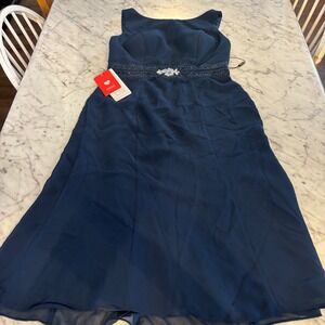 New JJ's House Dark Navy Lace Embellished Formal Gown Dress Size US 10W Wedding